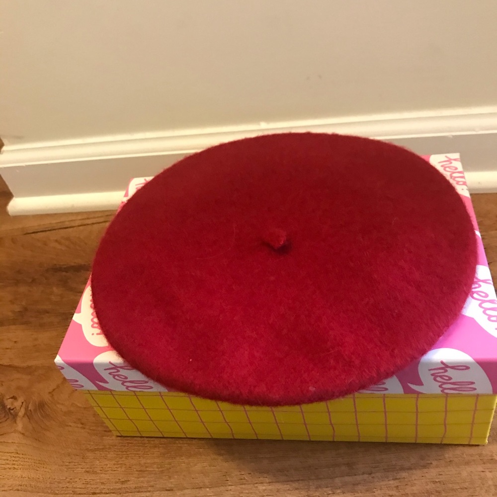 Red Beret Hat ❤️